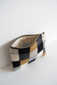 Small Neutral Checkered Pouch_Interior